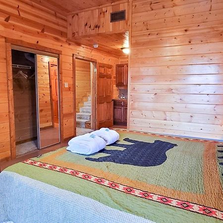 Treetop Tranquilty Севьервилл Экстерьер фото