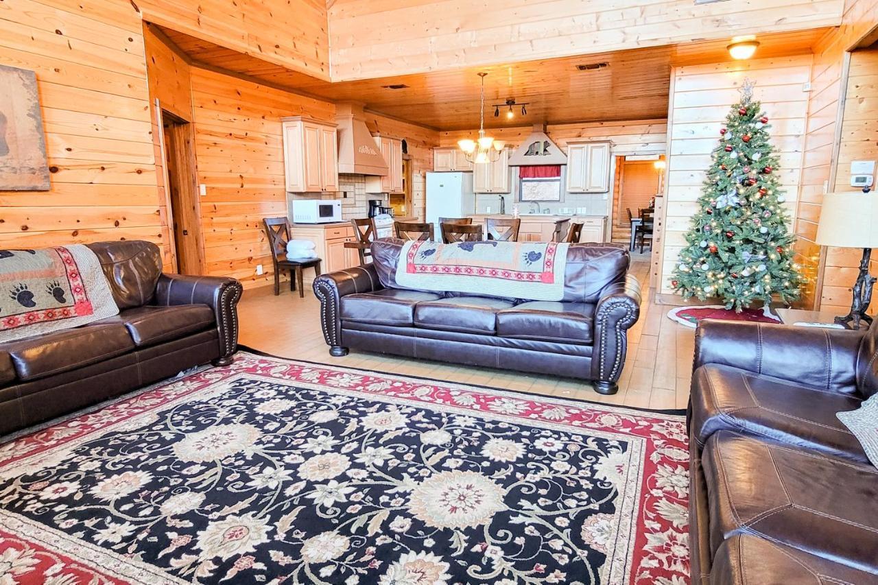 Treetop Tranquilty Севьервилл Экстерьер фото
