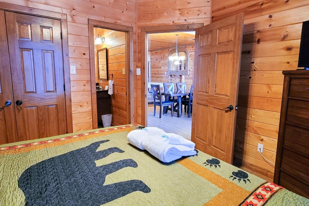 Treetop Tranquilty Севьервилл Экстерьер фото