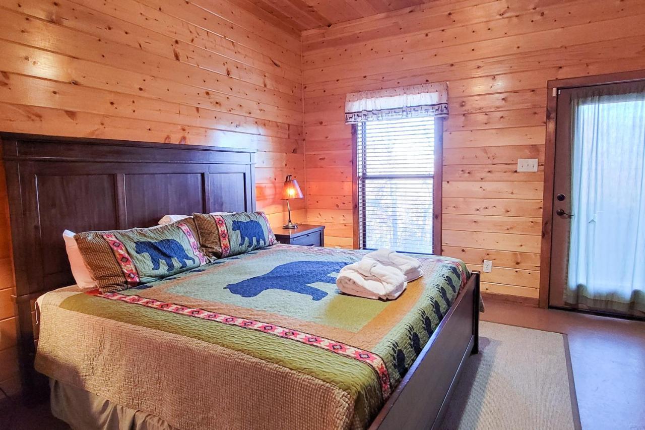 Treetop Tranquilty Севьервилл Экстерьер фото