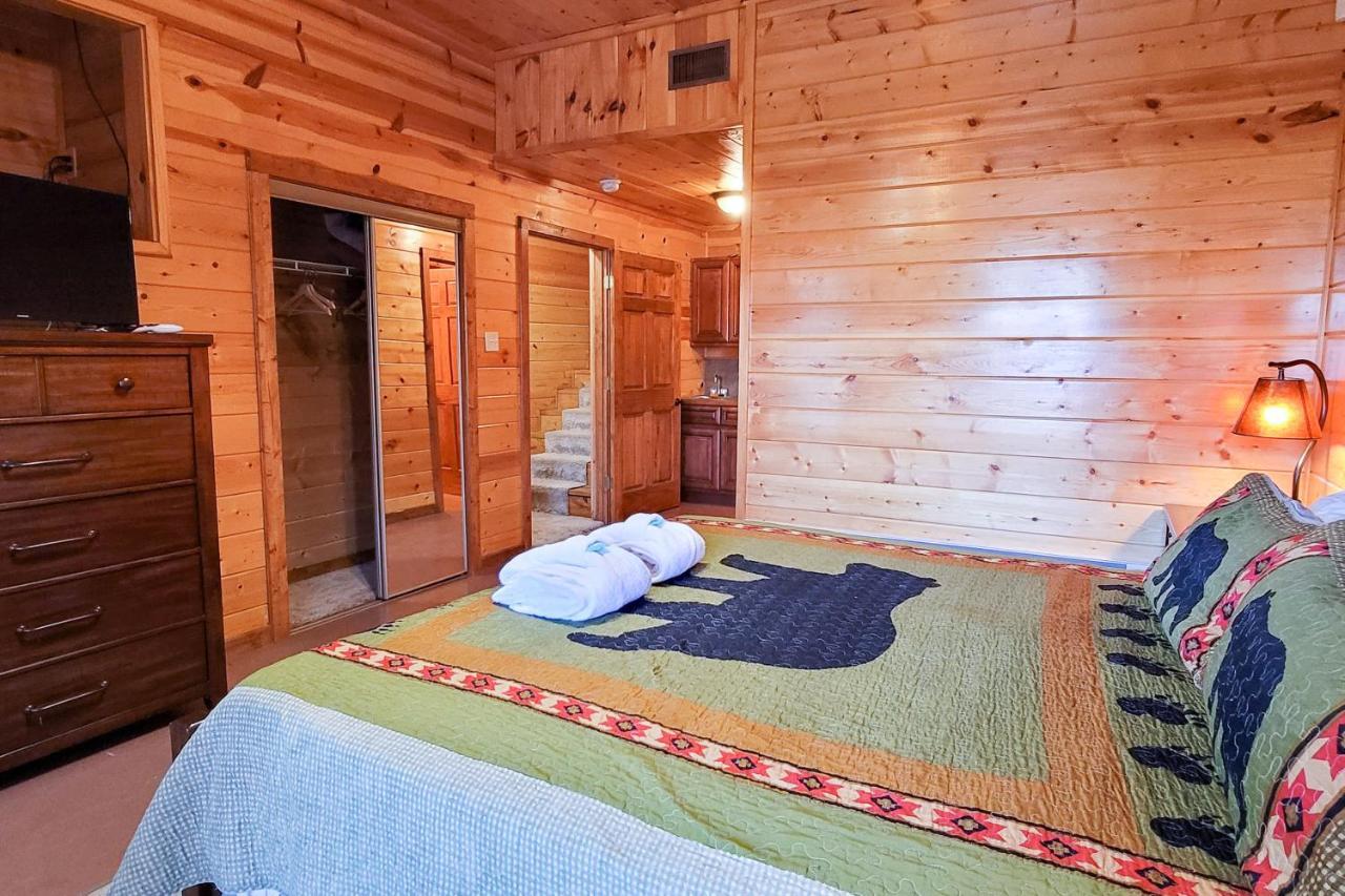 Treetop Tranquilty Севьервилл Экстерьер фото